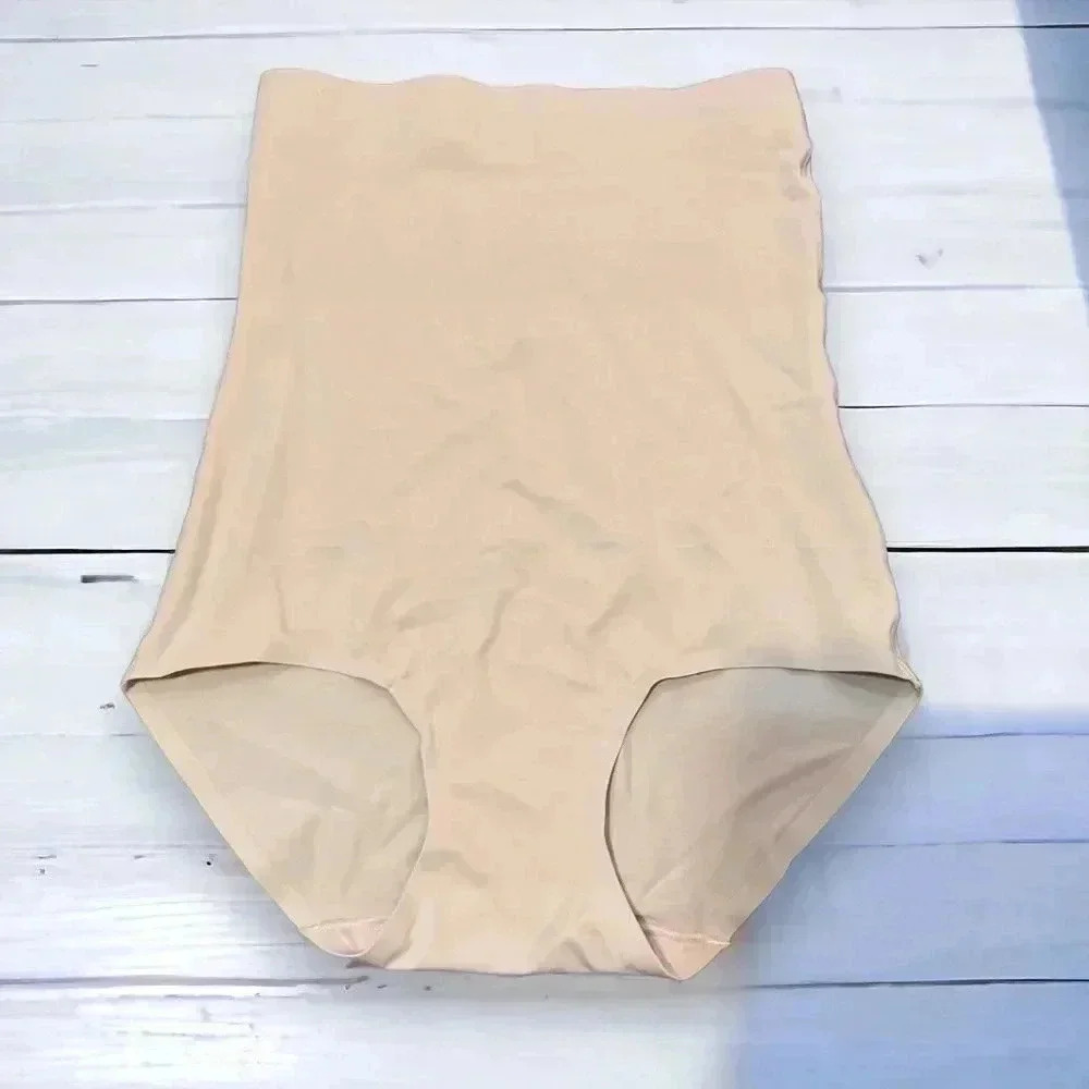 NWOT SKINNYGIRL HIGH WAISTED SHAPING BRIEF M
